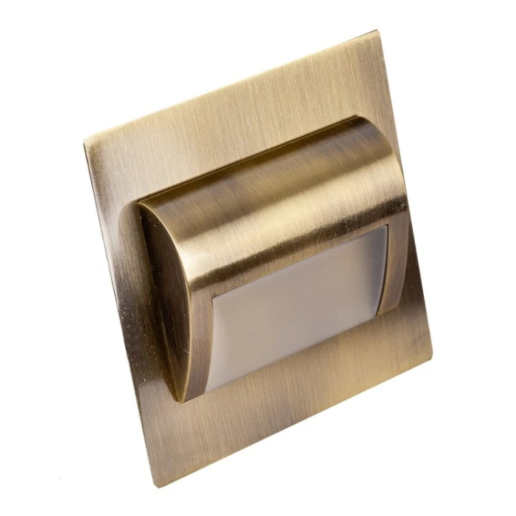 oprawa-schodowa-12v-mosiadz.jpg